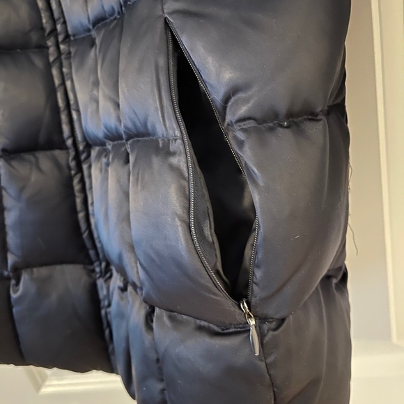 Navy Andrew Marc Puffer, thigh length - Picture 3 of 7